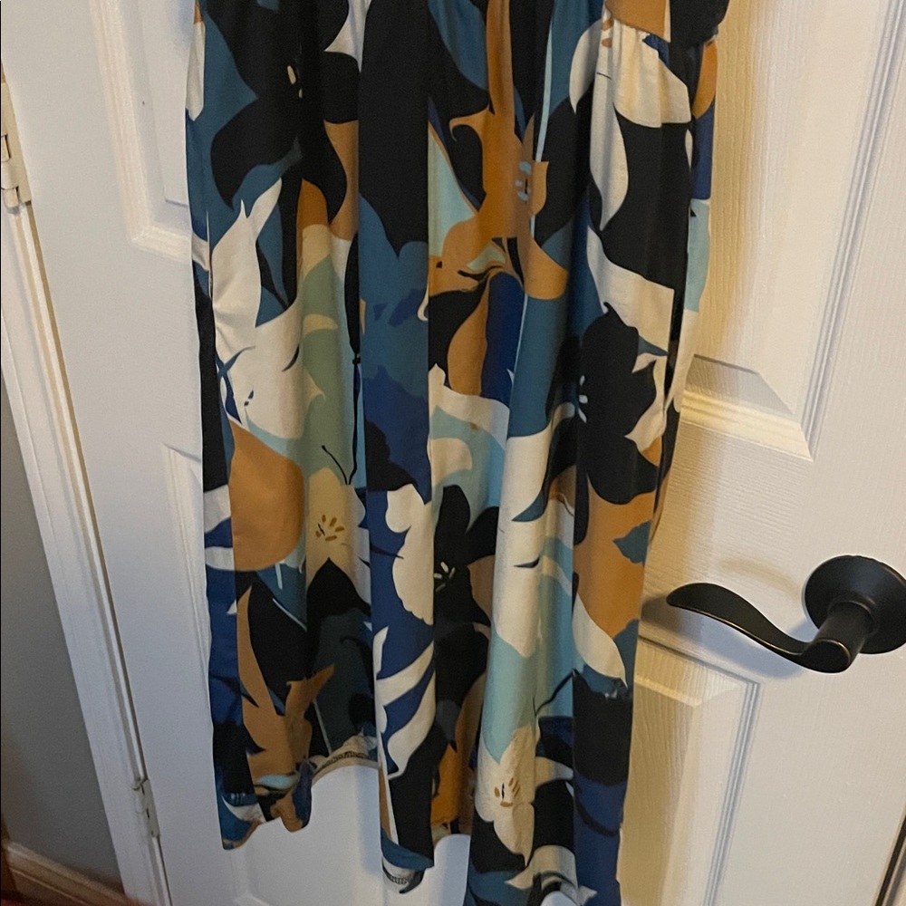 Blue and Tan Tropical Floral Faux Wrap Sundress — Size Large - Picture 6 of 7